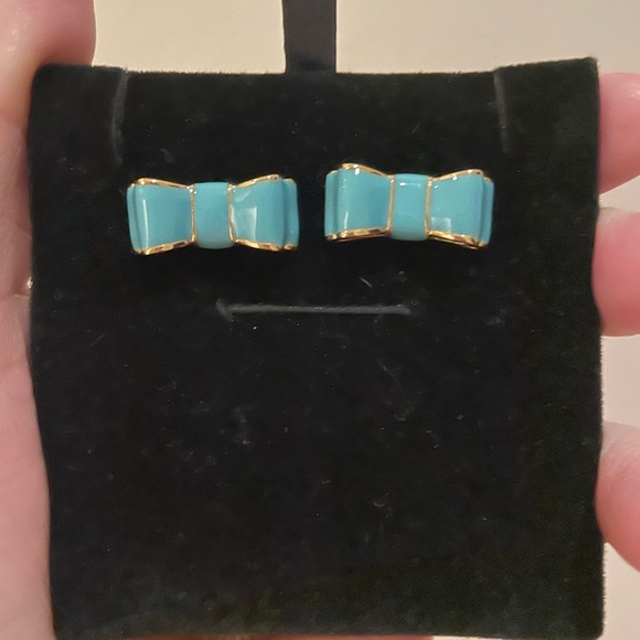 Kate Spade earrings 🎀 - Picture 2 of 5